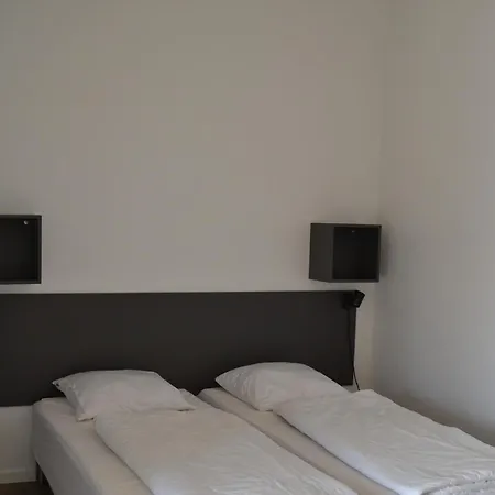 公寓 斯图克森里伯度假小屋及公寓酒店 *